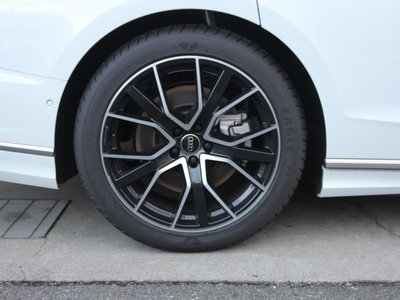 2025 AUDI A8 thumbnail 28