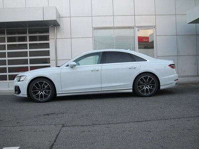 2025 AUDI A8 photo 4