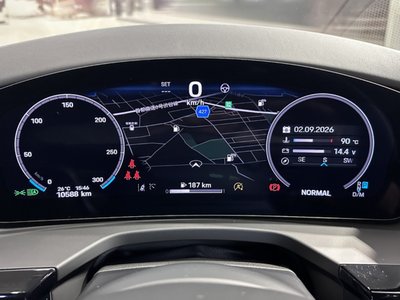 2024 Porsche PANAMERA photo 12