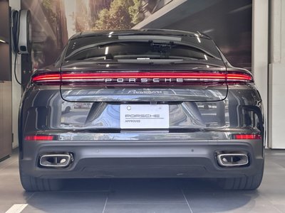 2024 Porsche PANAMERA photo 5