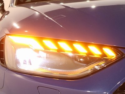 2023 AUDI RS4 AVANT photo 11