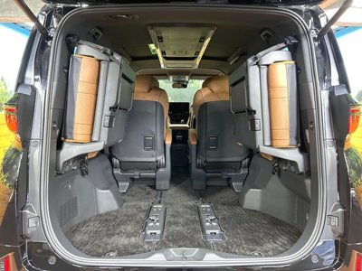 صورة 38 لـ 2025 Toyota VELLFIRE