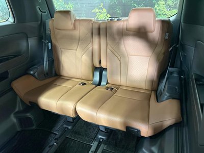 صورة 33 لـ 2025 Toyota VELLFIRE