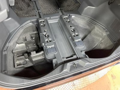 صورة 40 لـ 2025 Toyota VELLFIRE
