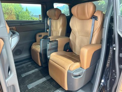 صورة 34 لـ 2025 Toyota VELLFIRE