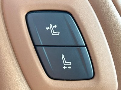 صورة 30 لـ 2025 Toyota VELLFIRE