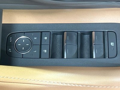 صورة 47 لـ 2025 Toyota VELLFIRE