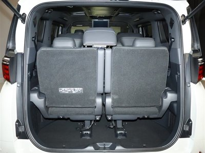 2023 Toyota ALPHARD — миниатюра 17