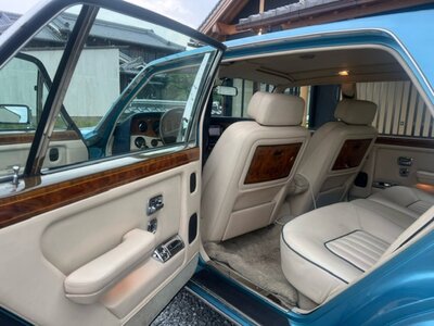 1991 ROLLS-ROYCE SILVER SPUR — фото 12