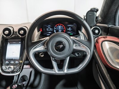 2021 Mclaren GT photo 20
