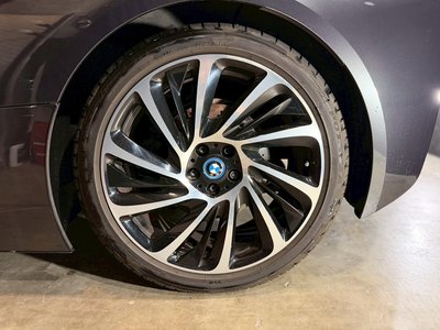 2016 BMW I8 — фото 9