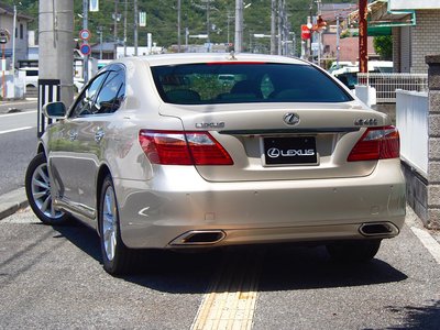 2011 Lexus LS — фото 12