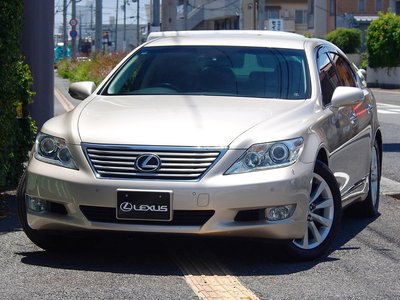 2011 Lexus LS — фото 10