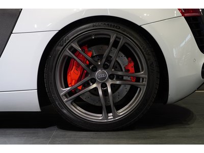 صورة 25 لـ 2009 AUDI R8