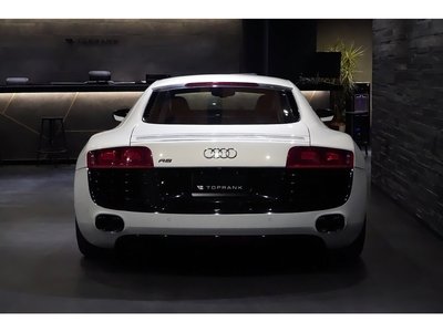 صورة 45 لـ 2009 AUDI R8