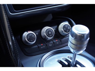 صورة 87 لـ 2009 AUDI R8