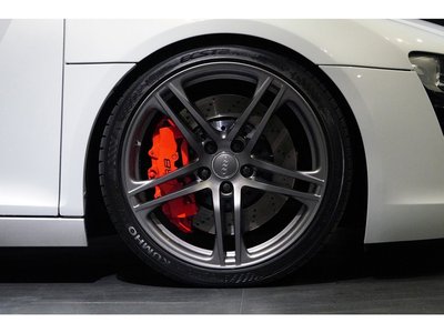 صورة 35 لـ 2009 AUDI R8