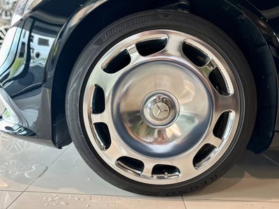 2018 Mercedes-BENZ S-CLASS MAYBACH photo 32