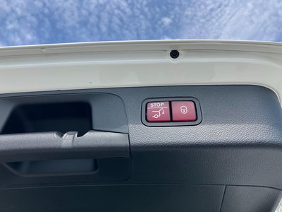 2021 Mercedes-BENZ GLC — миниатюра 26