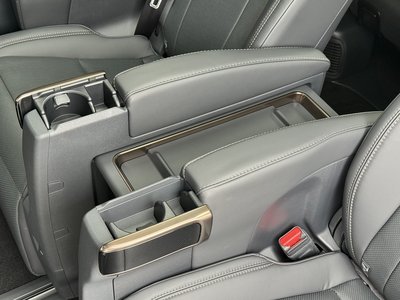 2026 Toyota ALPHARD 照片 51