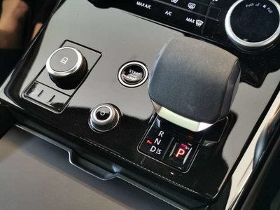 2023 LAND Rover RANGE ROVER SPORT thumbnail 18