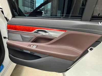 2018 BMW Alpina B7 照片 32