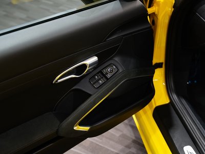 2022 Porsche 718 照片 27