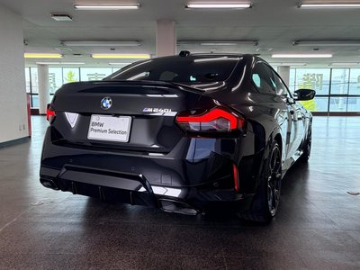 2025 BMW 2 SERIES COUPE photo 2