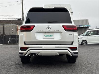 2025 Toyota LAND CRUISER 300 thumbnail 34