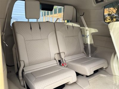 2025 Toyota LAND CRUISER 300 thumbnail 28