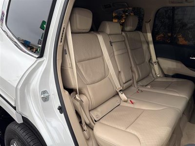 2025 Toyota LAND CRUISER 300 thumbnail 26