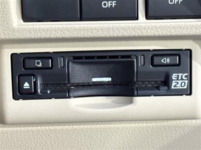 2025 Toyota LAND CRUISER 300 photo 7