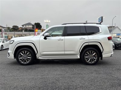 2025 Toyota LAND CRUISER 300 thumbnail 37