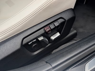 2015 BMW M3 SEDAN thumbnail 74