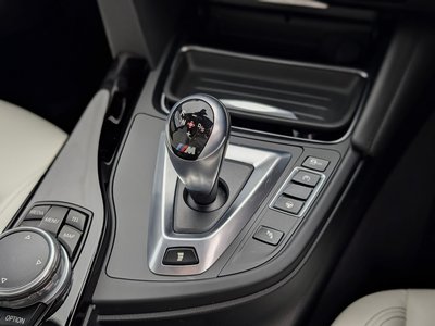 2015 BMW M3 SEDAN thumbnail 40