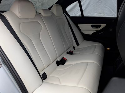 2015 BMW M3 SEDAN thumbnail 26