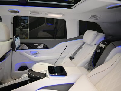 2025 Mercedes-BENZ GLS MAYBACH thumbnail 65
