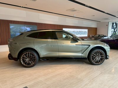 صورة مصغرة 8 لـ 2026 Aston Martin DBX