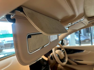 صورة مصغرة 43 لـ 2026 Aston Martin DBX