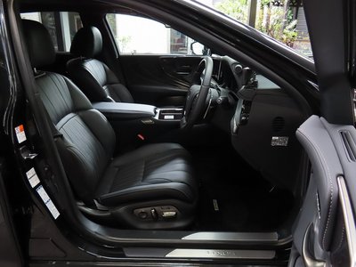 صورة مصغرة 54 لـ 2025 Lexus LS