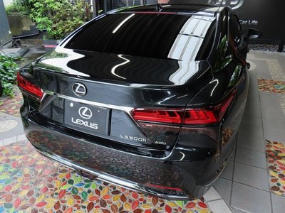 صورة مصغرة 39 لـ 2025 Lexus LS