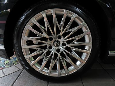 صورة مصغرة 42 لـ 2025 Lexus LS