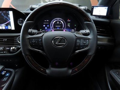 صورة مصغرة 62 لـ 2025 Lexus LS