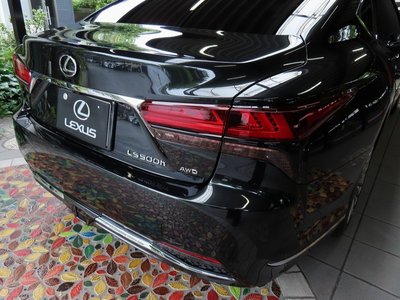 صورة مصغرة 40 لـ 2025 Lexus LS