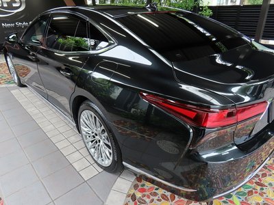 صورة مصغرة 32 لـ 2025 Lexus LS