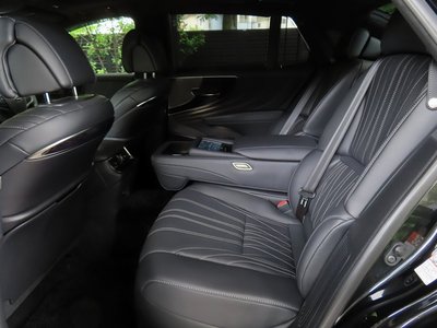صورة مصغرة 79 لـ 2025 Lexus LS