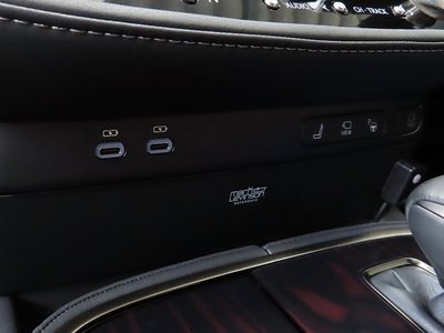 صورة مصغرة 73 لـ 2025 Lexus LS