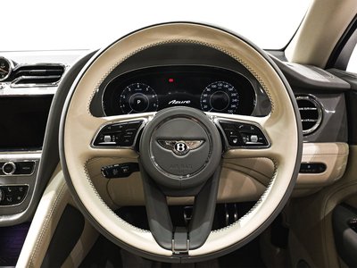 2026 Bentley BENTAYGA 照片 16