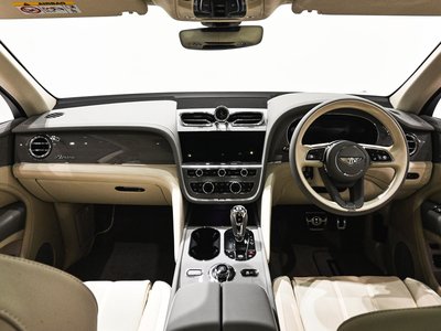 2026 Bentley BENTAYGA 照片 15