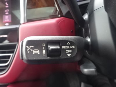 2022 Porsche MACAN 照片 30